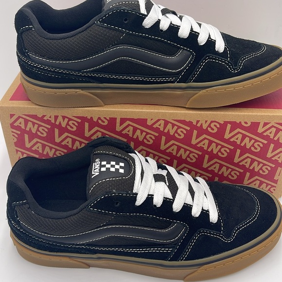 Vans Men’s Caldrone Suede Mesh Black/Gum
VN0A5JM2B9M Sneakers - Picture 3 of 16